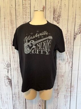 Maurices Black Tee with Gray Nashville Music City Guitar Graphic‎